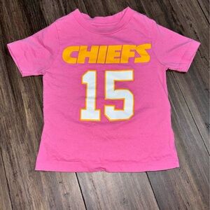 Fanatics mahomes  Pink Chiefs Tee with Yellow and White Print